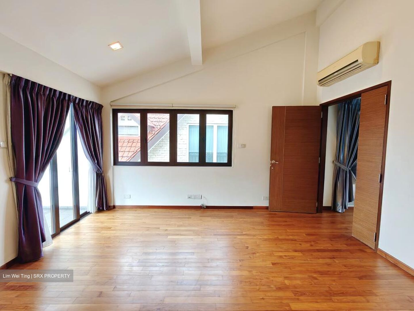 Jalan Anggerek (D13), Semi-Detached #524390201